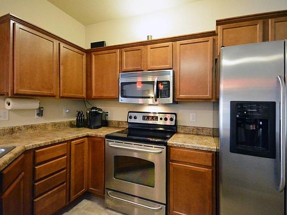 5th image of 2510 NE Oak Dr Unit 1