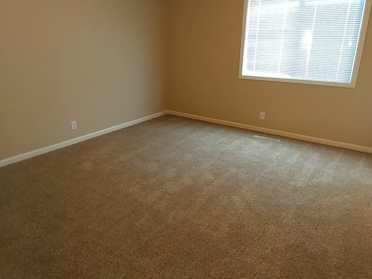 2802 Sutton Pl #2802 — Photo 44