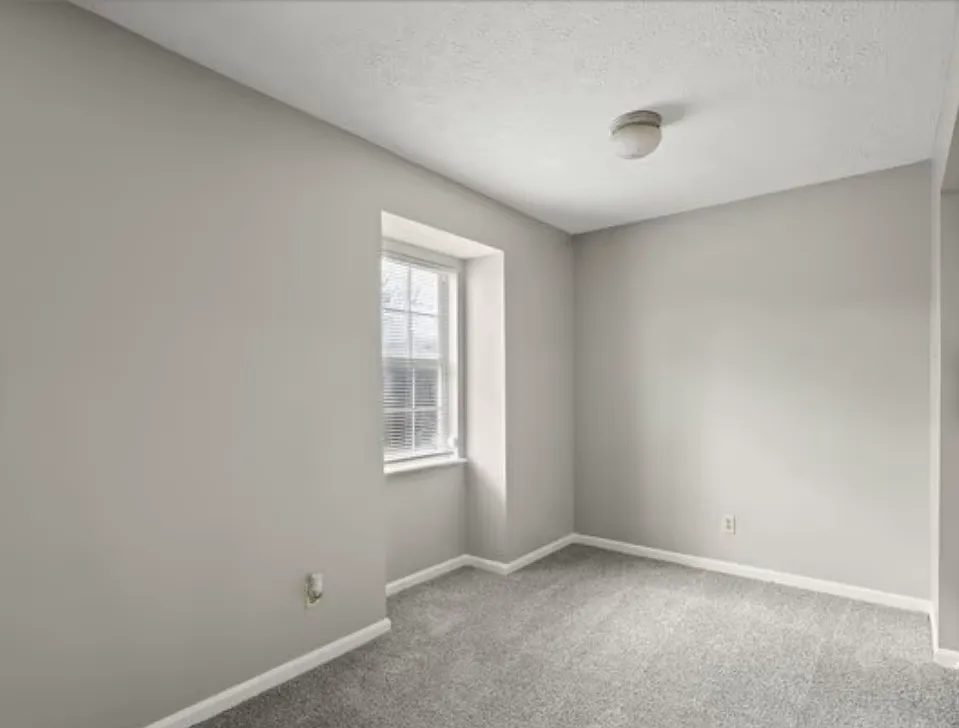 2 bed, $1,200 — Photo 2