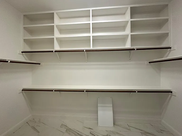906 Madison Fork Dr — Photo 10