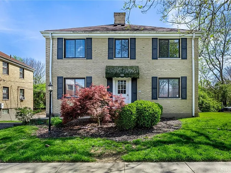 526 Corona Ave — Photo 1