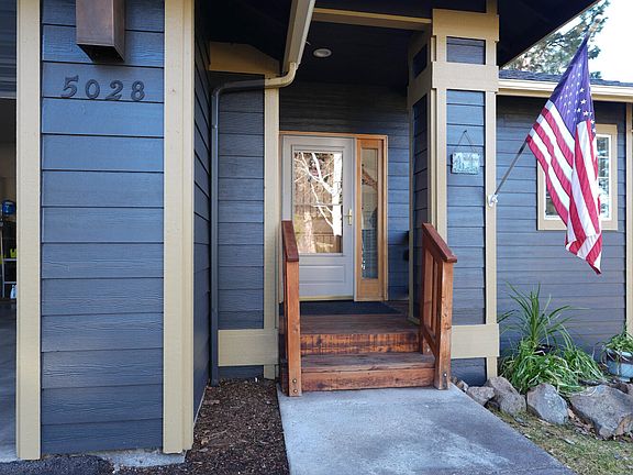 4th image of 5028 Sora Loop