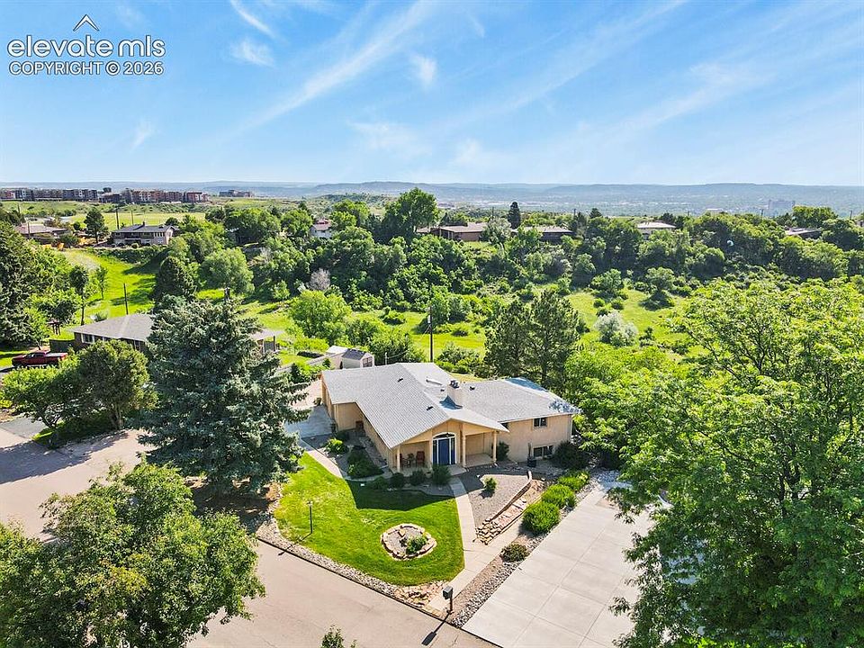 1st image of 23 Crescent Ln