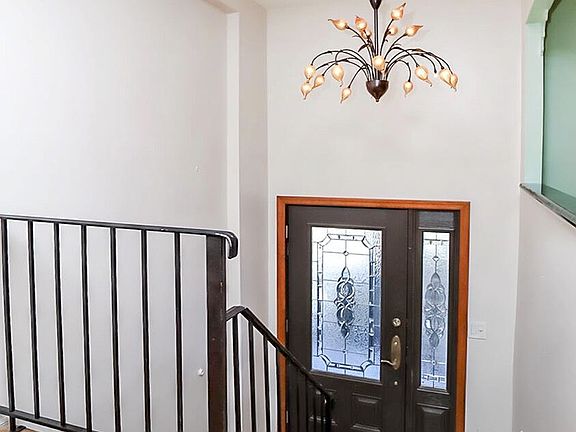 2nd image of 116 Dogwood Ln