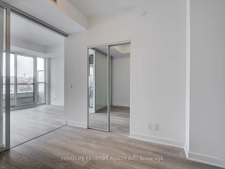120 Parliament St #406 — Photo 9