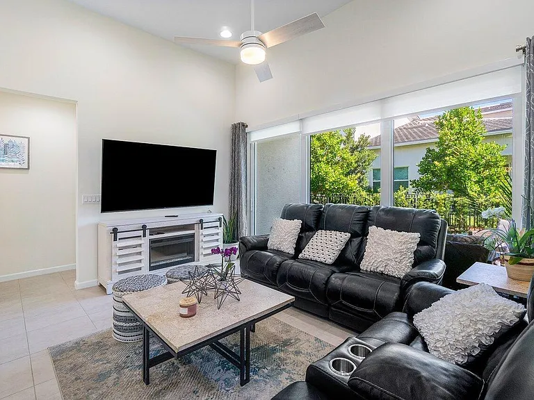 5160 Willow Creek Dr — Photo 46