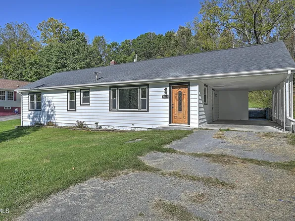 9373 Island Rd, Bristol, VA 24202