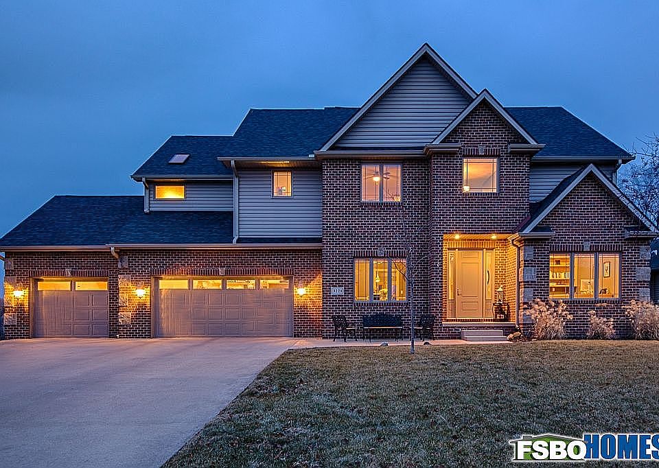 1st image of 3221 SW Woods Ct
