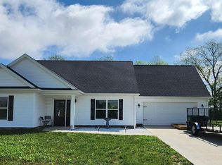 5630 Red Lake Dr, Mount Vernon, IN 47620