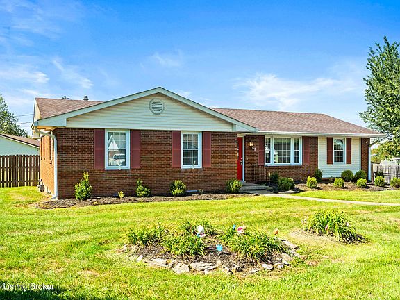 4th image of 61 Ivy Ln