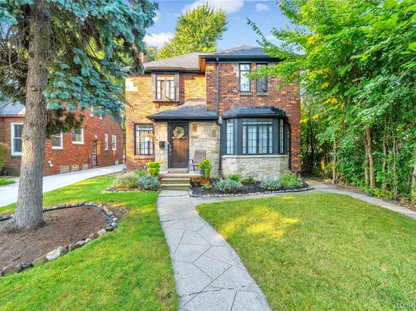 5581 Harvard Rd, Detroit, MI 48224