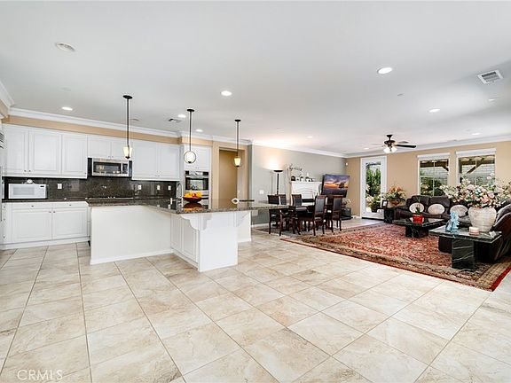3rd image of 13262 Los Robles Ct