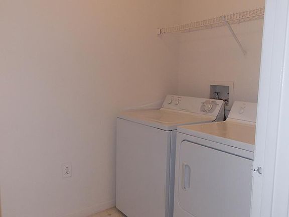 Photo of similar apartment