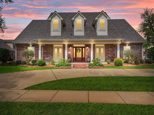 213 Radbrook Dr, Bossier City, LA 71112