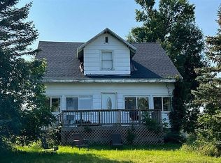 300 S Main St, Gully, MN 56646