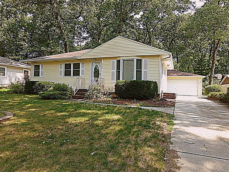 1st image of 3942 Mallory Ave SE