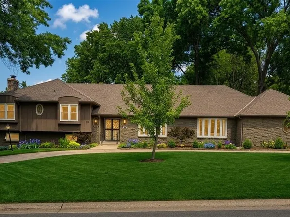 1110 W 113th St, Kansas City, MO 64114