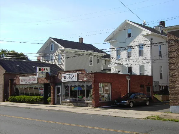 230 West Main Street, Meriden, CT 06451