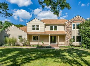 16 Staats Farm Rd, Belle Mead, NJ 08502