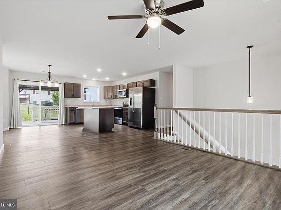 4th image of 338 Grandview Ave