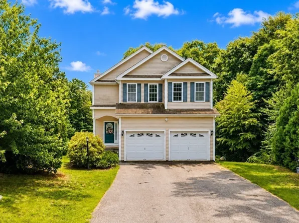 14 W Ledge Rd, Clinton, MA 01510