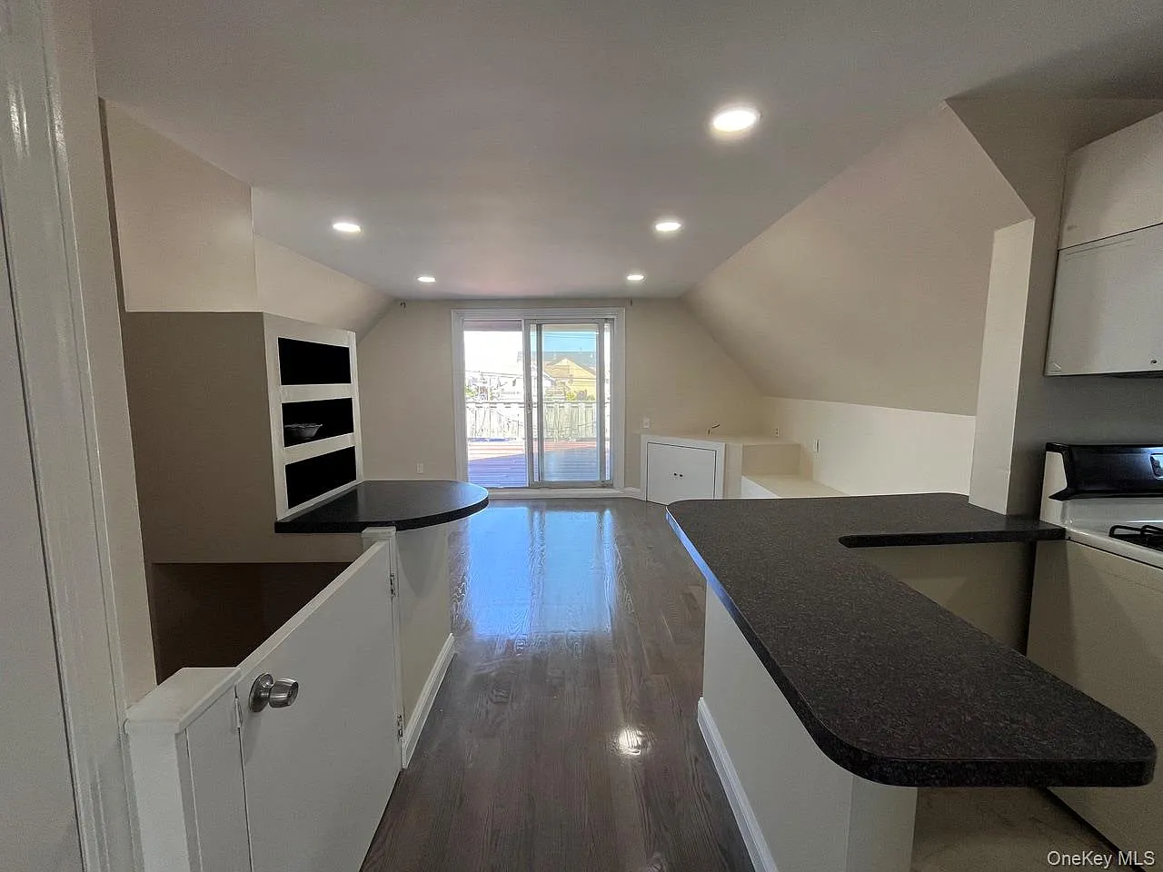 1 bed, 1.0 bath, 1778 sqft, $2,600 — Photo 4