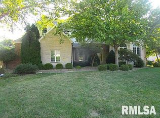2012 N Longwood Ln, Bloomington, IL