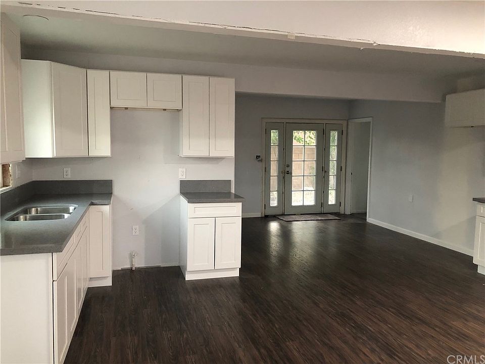 1st image of 2160 Roosevelt Ave