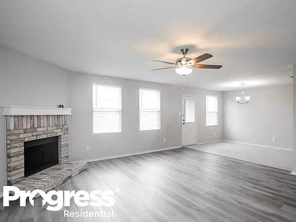 4th image of 1023 Graystone Dr