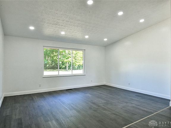 5th image of 973 Princewood Ave