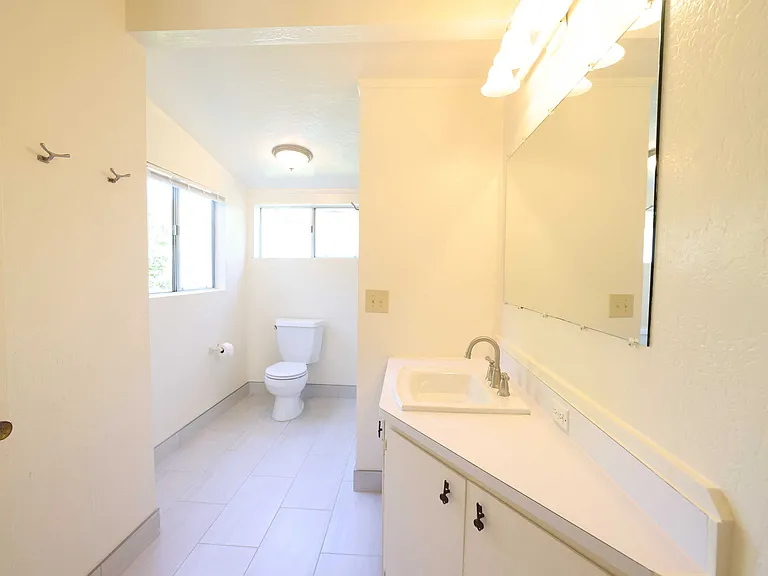 23 Sycamore Ave — Photo 32