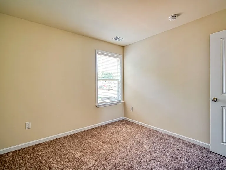 580 Millsgate Cir — Photo 36