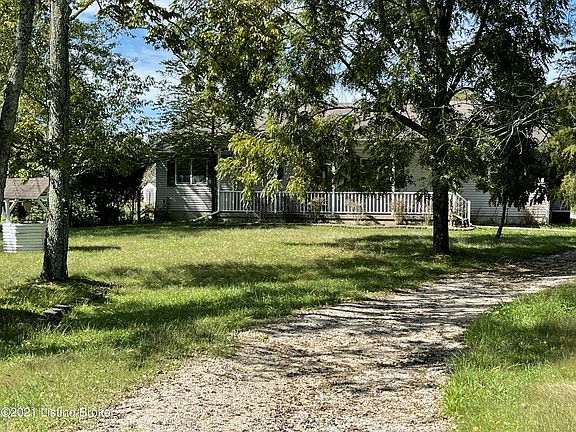 2nd image of 2113 Fox Trail Dr