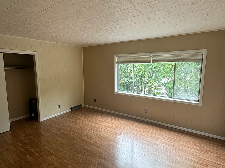334 Crawford Ave #2 — Photo 6