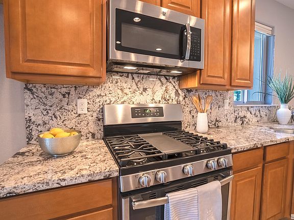 4th image of 1704 Monticello Ct