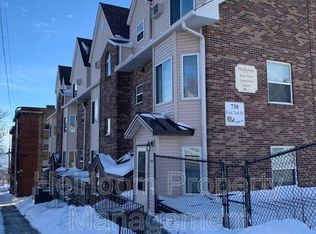 730 E 2nd St, Duluth, MN 55805