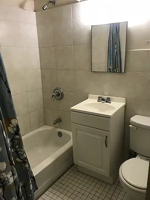 Rented by Salon Realty Corp | media 13