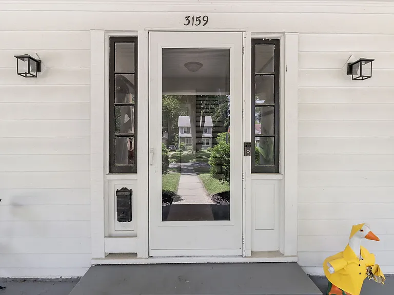 3159 Wendover Dr — Photo 3