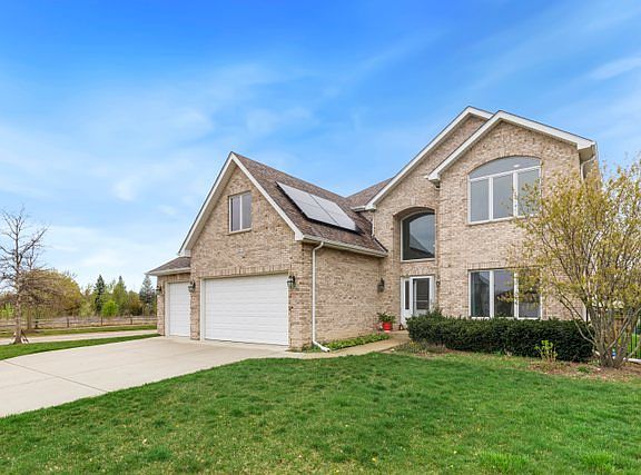 2nd image of 35 Clair Ct