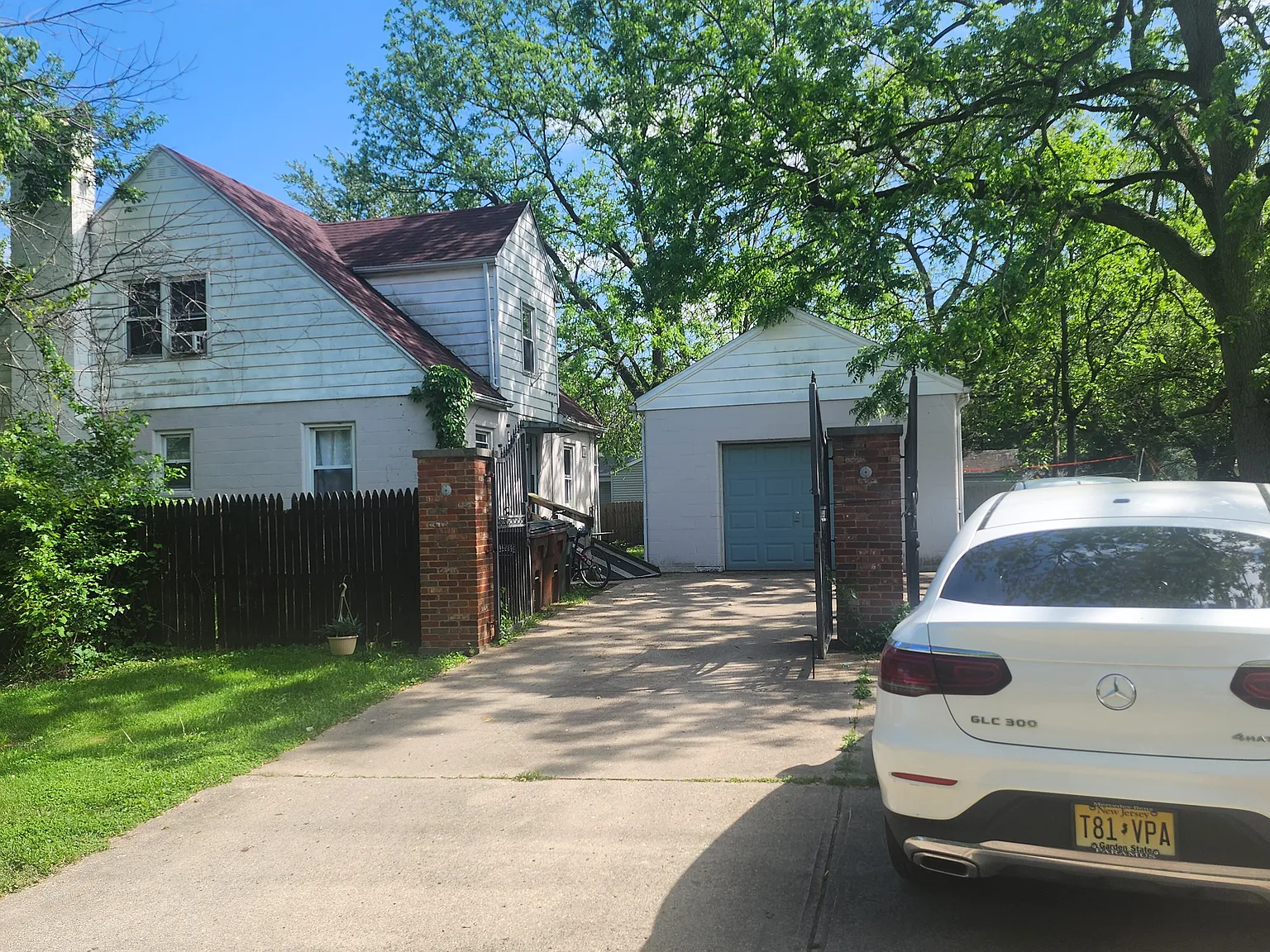 3 bed, 1344 sqft, $1,750 — Photo 2