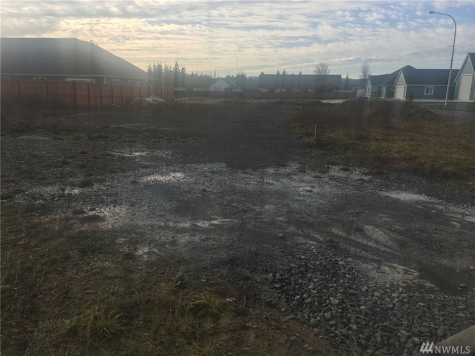 2nd image of 126 Abram Ln