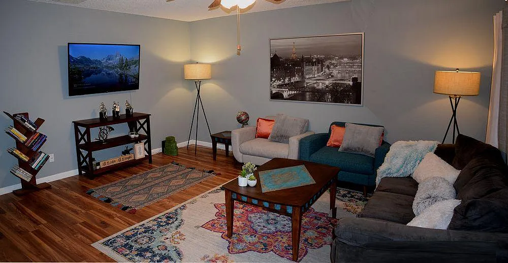 3 bed, 1146 sqft, $1,795 — Photo 1