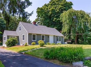 68 Ferry Ln, Barrington, RI 02806
