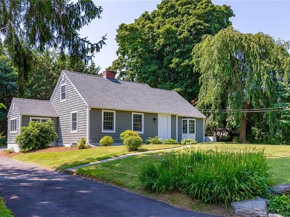 68 Ferry Ln, Barrington, RI 02806