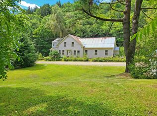 277 W Hill Rd, Townshend, VT 05353