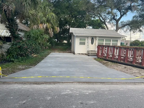 8608 N Seminole Ave, Tampa, FL 33604
