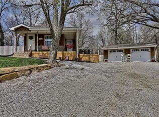 38210 E 171st St, Pleasant Hill, MO 64080