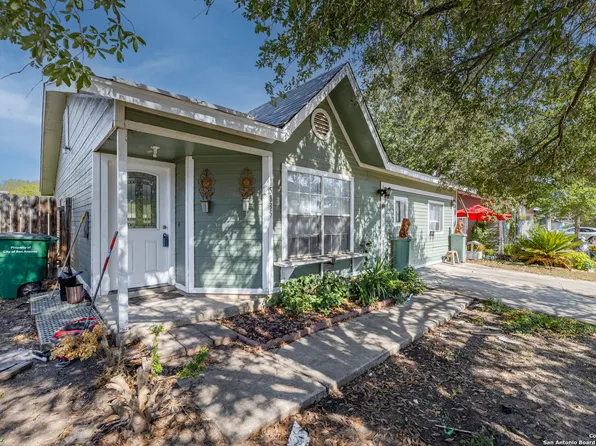 5835 Adalone Cv, San Antonio, TX 78242