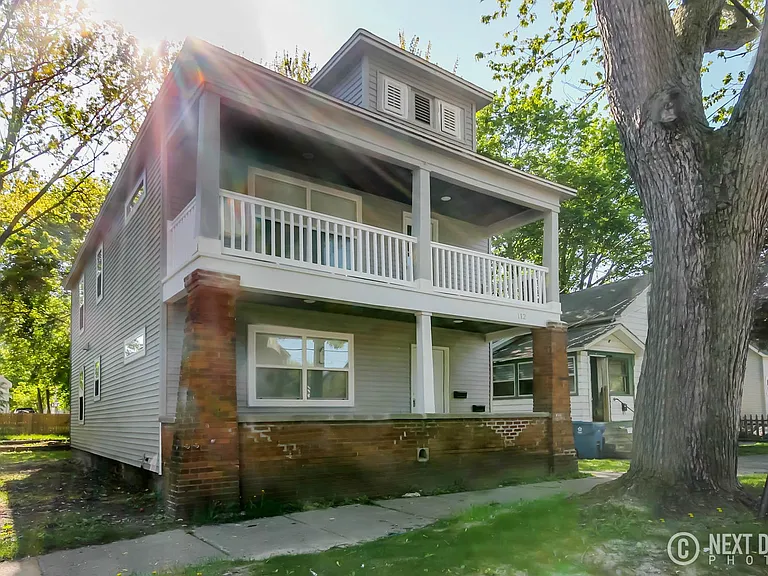 112 Gunnison SW