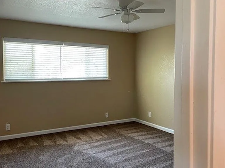 17677 Kram Ct — Photo 10